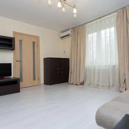 Romanovskaya Sloboda 12 Apartment